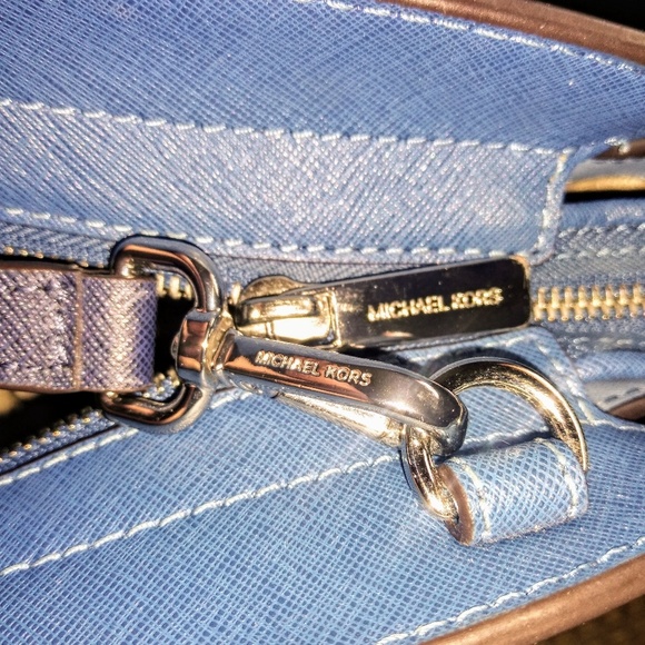 Michael Kors purse - Picture 2 of 8